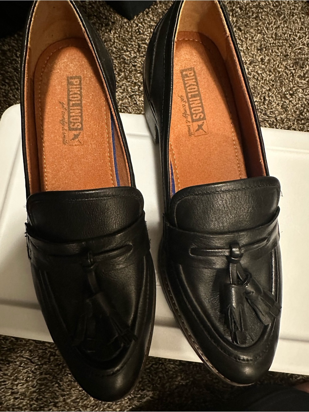 Pikolinos Women’s Black Leather Tassel Loafers size 38